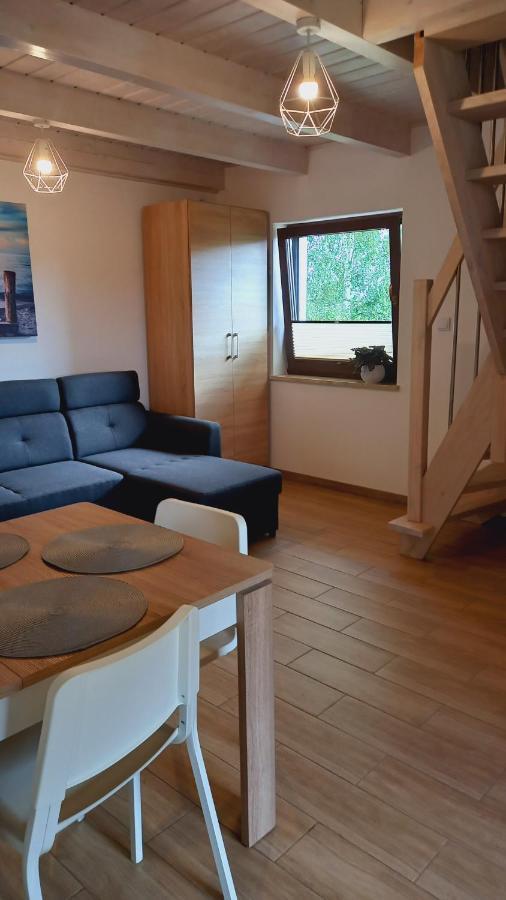 Pokoje I Domki Wiktoria Bedzino エクステリア 写真